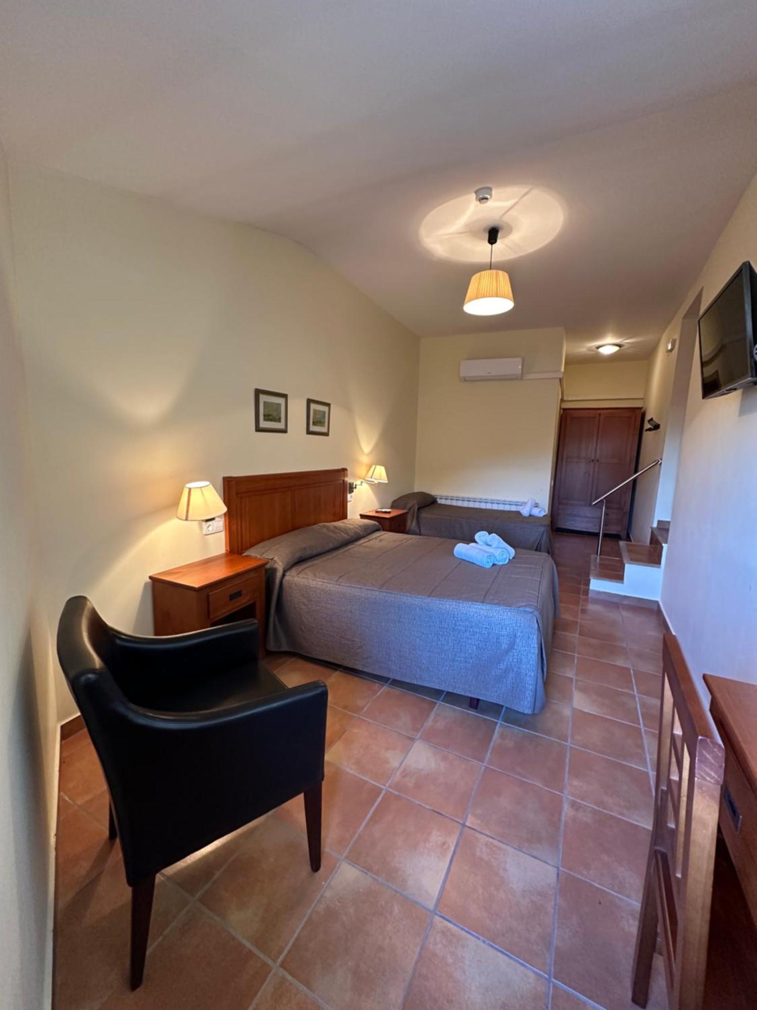 Hostal Centre Del Montsec Llimiana Kültér fotó